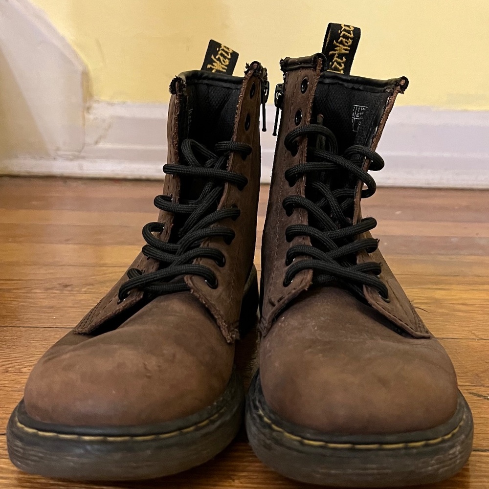 JUNIOR LEATHER LACE UP BOOTS